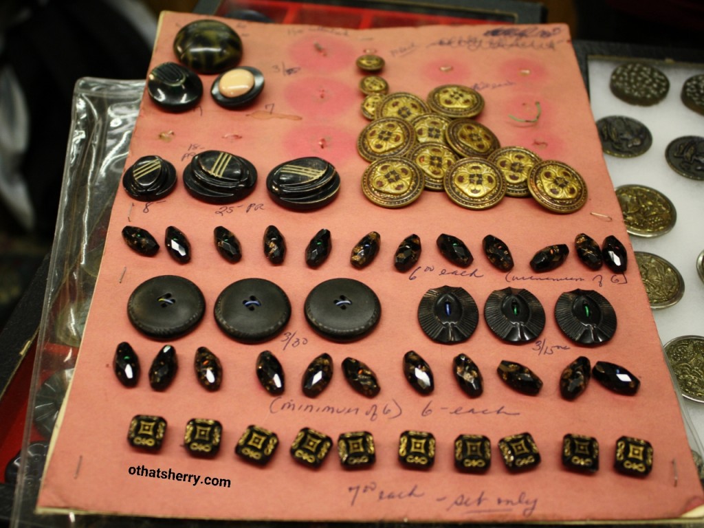 Archangel boasts of an impressive vintage buttons. These are Victorian black glass buttons.